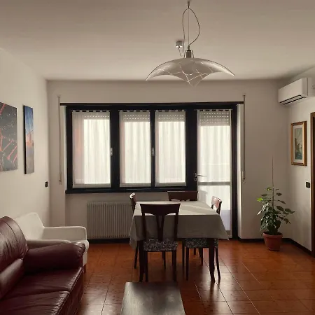 Appartamento Spazioso Con 3 Camere Da Letto Riva del Garda Exterior photo