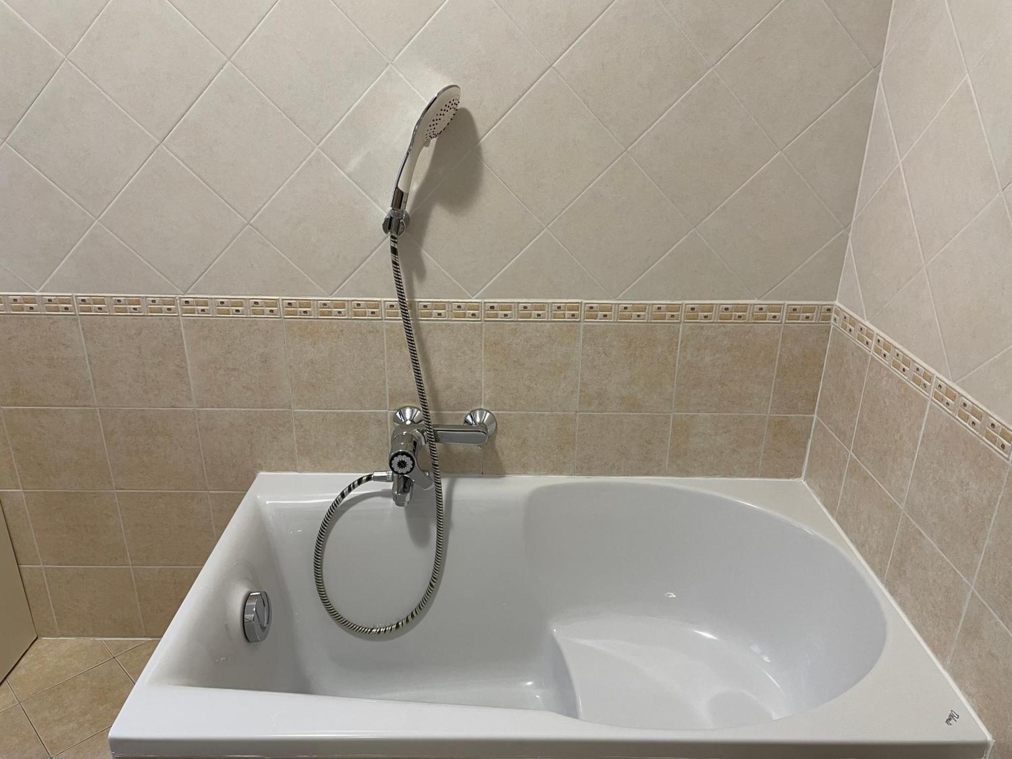 Spazioso Con 3 Da Letto * Riva del Garda