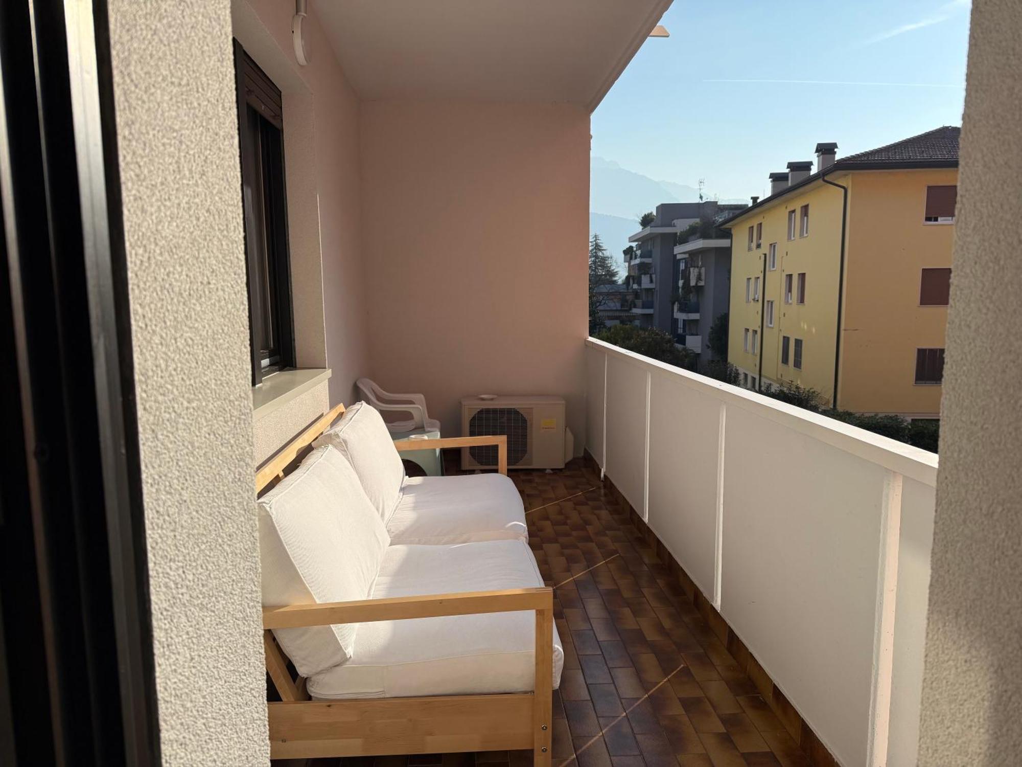 Spazioso Con 3 Da Letto Apartment
